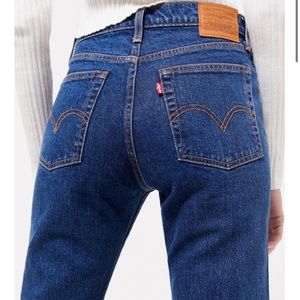 Levi’s Straight Jeans